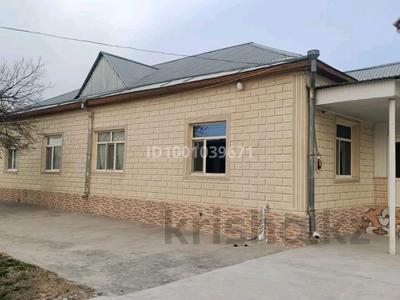 Отдельный дом · 5 комнат · 190 м², Байбосын ата 17 — Таможня Капланбек за 250 000 ₸ в Сарыагаш