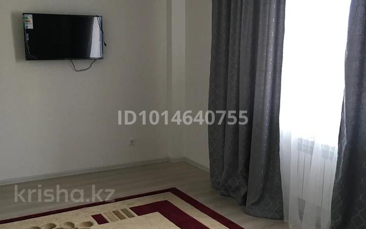 2-комнатная квартира · 57 м² · 7/9 этаж, мкр Нурсат 19/1 — Пересечение Шаяхметова и Аргынбекова за 200 000 ₸ в Шымкенте, Каратауский р-н — фото 2