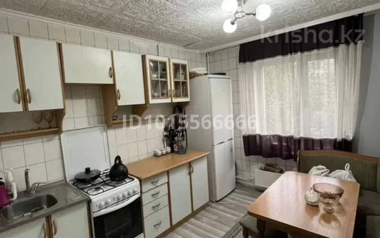 2-комнатная квартира · 55 м² · 4/5 этаж, мкр Аксай-3А 44 за 35.1 млн ₸ в Алматы, Ауэзовский р-н — фото 2