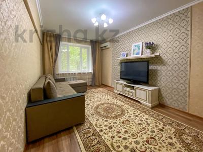 2-бөлмелі пәтер, 50 м², 1 қабат тәулігіне, Ахметова 42 — Майлина, бағасы: 16 000 〒 в Алматы, Турксибский р-н