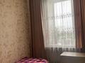 4-комнатная квартира, 95 м², 2/2 этаж, 4 кирпичная 24 — Кизатова за 35 млн 〒 в Петропавловске — фото 5