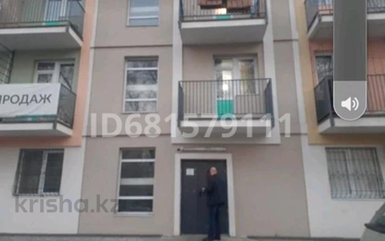 1-комнатная квартира · 21 м² · 1/3 этаж, мкр Кокмайса (Дорожник), Мкр Дорожник 57б — Рынок'Мизам"барахолка,около школы87,окно выходит в противоположную сторону от школы,тихая,уютная квартира за 16 млн ₸ в Алматы, Жетысуский р-н — фото 2