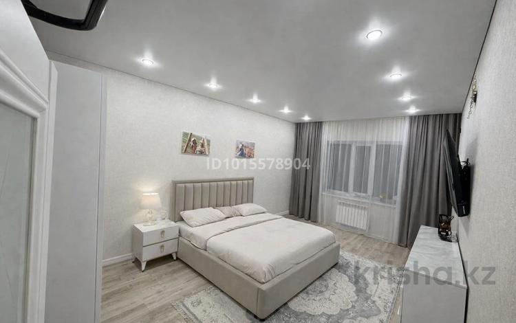 2-бөлмелі пәтер · 85.2 м² · 2/5 қабат, Алтын орда ш/а., Саздинское лесничество 228 в, бағасы: 35 млн ₸ в Актобе, мкр. Алтын орда — фото 2