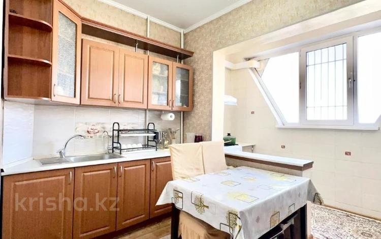 3-комнатная квартира · 75 м² · 8 этаж, мкр Аксай-2 21 за 57 млн ₸ в Алматы, Ауэзовский р-н — фото 2