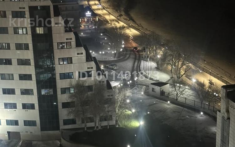 2-комнатная квартира · 105 м² · 15/16 этаж, Кульманова 1 за 500 000 〒 в Атырау — фото 2