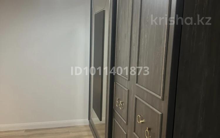 2-комнатная квартира · 105 м² · 15/16 этаж, Кульманова 1 за 400 000 ₸ в Атырау — фото 22