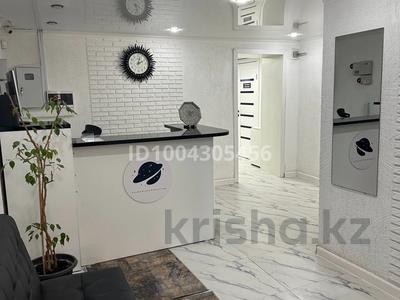 Кабинеты и рабочие места · 15 м² за 70 000 ₸ в Астане, р-н Байконур