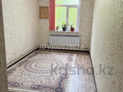 3-бөлмелі пәтер · 58 м² · 1/2 қабат, Толе Би 344 — Находится напротив аптеки Азат, бағасы: 13 млн 〒 в Ленгере