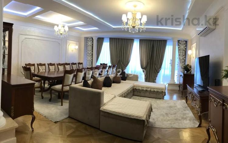 3-комнатная квартира, 150 м², 10/12 этаж, мкр Мамыр-7, Шаляпина за 150 млн 〒 в Алматы, Ауэзовский р-н — фото 2
