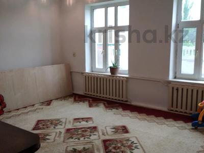 Отдельный дом · 5 комнат · 220 м² · 20 сот., Кайнар 10 — Ленина за 30 млн 〒 в 