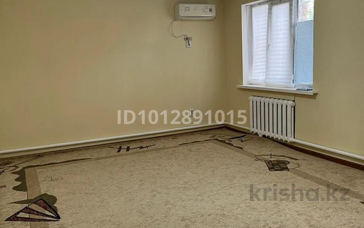 Отдельный дом · 4 комнаты · 100 м² · 5 сот., Пушкина 98 — Уг. Халел Досмухамедова за 200 000 ₸ в Атырау — фото 2