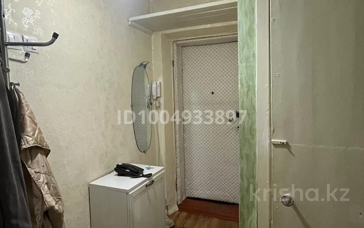2-комнатная квартира · 44 м² · 1/5 этаж, мкр Михайловка , Аманжолова 15 — Аманжолова Охотская за 130 000 ₸ в Караганде, Казыбек би р-н — фото 2