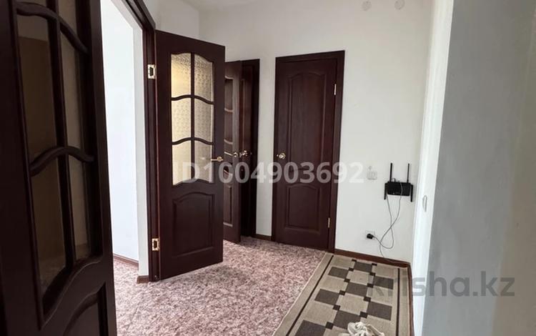 1-бөлмелі пәтер · 47 м² · 8/9 қабат, Нур Актобе 10 н, бағасы: 100 000 ₸ — фото 2