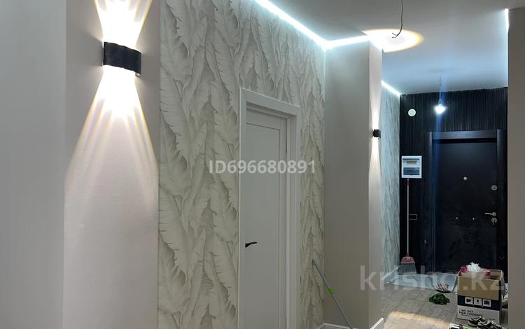 3-комнатная квартира · 100 м² · 5/8 этаж, мкр Нурсая, Абулхаир хана 70 за 600 000 〒 в Атырау — фото 2