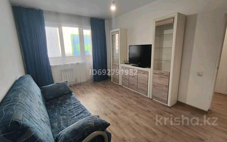 1-комнатная квартира · 45 м² · 3/9 этаж, мкр Шугыла 341/5 — ул Абая за 10 000 〒 в Алматы, Наурызбайский р-н — фото 2