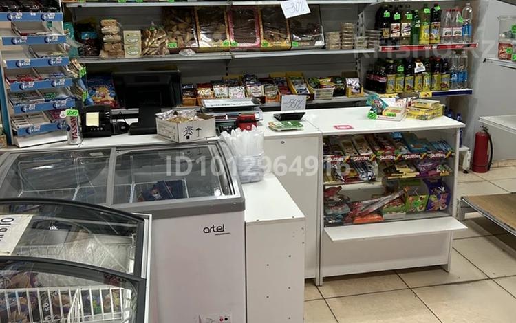 Еркін, дүкендер мен бутиктер · 25 м², бағасы: 150 000 ₸ в Караганде, Казыбек би р-н — фото 2