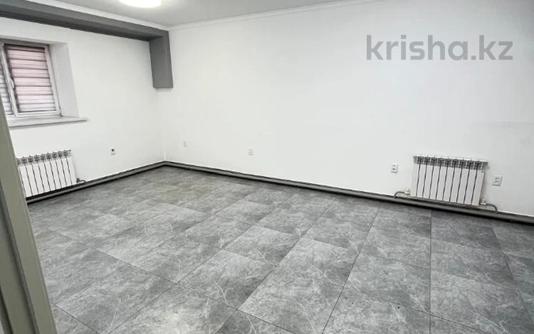Офисы, магазины и бутики, салоны красоты, образование · 89.9 м² за 26.5 млн ₸ в Кокшетау — фото 7