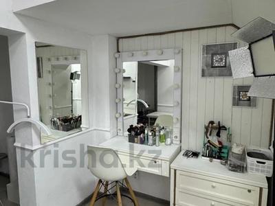 Свободное назначение, салоны красоты, кабинеты и рабочие места · 16 м² за 170 000 ₸ в Алматы, Бостандыкский р-н