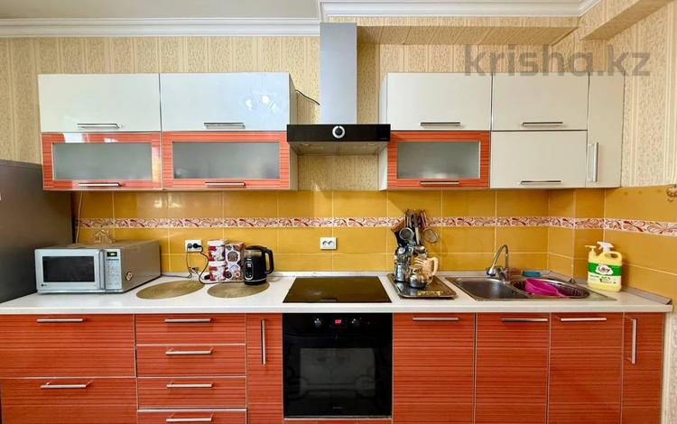 2-бөлмелі пәтер · 76.8 м² · 22/23 қабат, Сарайшык 5в, бағасы: 37.5 млн ₸ в Астане, Есильский р-н — фото 2