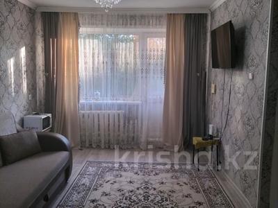 3-комнатная квартира · 59.7 м² · 3/5 этаж, Народная за ~ 17.4 млн 〒 в Семее