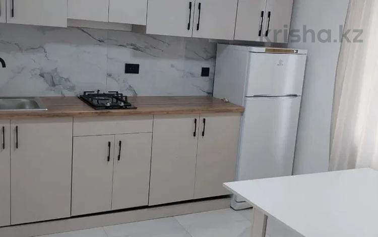 1-комнатная квартира · 61 м², Чкалова 40Б за 120 000 ₸ в Талдыкоргане, Каратал — фото 2