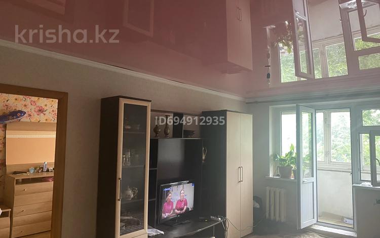 2-бөлмелі пәтер · 45 м² · 5/5 қабат, Акбулак 23 — Район оптика, бағасы: 9 млн ₸ в Таразе — фото 2