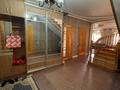 Отдельный дом · 7 комнат · 256 м² · 8 сот., мкр Самал-2, Малхарова 46 — Казиева, Утегенова за 200 млн 〒 в Шымкенте, Абайский р-н — фото 4