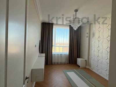 3-комнатная квартира · 67 м² · 17/17 этаж, Аль-Фараби 9/2 за 54.5 млн 〒 в Астане, Есильский р-н