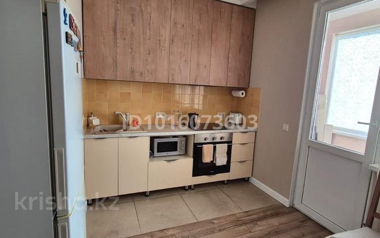 1-комнатная квартира · 40 м² · 7/12 этаж, мкр Калкаман-2, Абишева 36/7 за 250 000 ₸ в Алматы, Наурызбайский р-н — фото 2