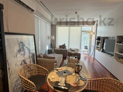 4-бөлмелі пәтер · 200 м² · 2 қабат, Жанибек хандар 115, бағасы: 700 млн ₸ в Алматы, Медеуский р-н