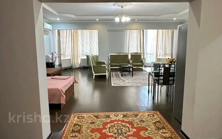1-бөлмелі пәтер · 55 м² · 14/15 қабат, Зенкова 59 — Кабанбай, бағасы: 3 500 ₸ в Алматы, Медеуский р-н — фото 5