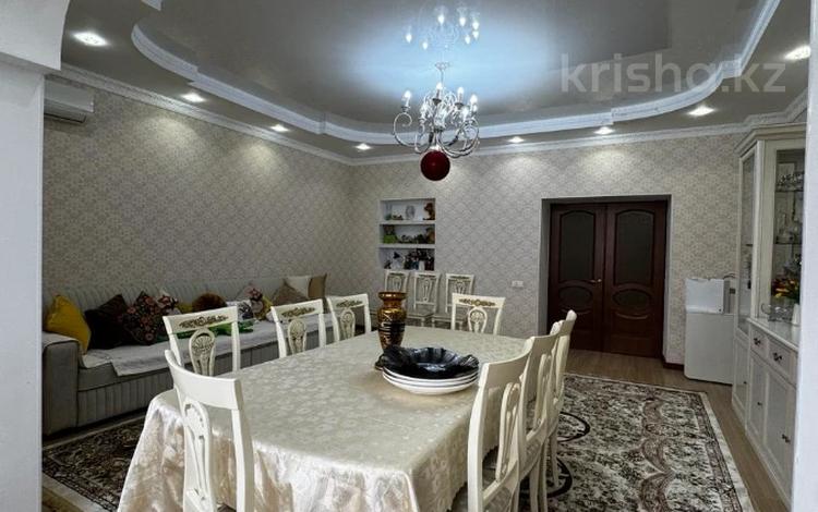 4-комнатная квартира · 151.7 м² · 3/8 этаж, мкр. Алтын орда, Санкибай Батыра пр-т за 70 млн ₸ в Актобе — фото 30