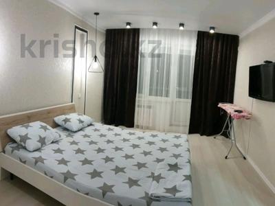 1-комнатная квартира · 50 м², Алии Молдагуловой за 10 000 ₸ в Актобе