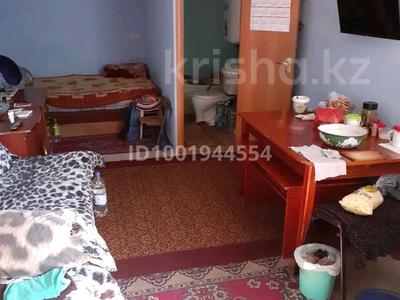 Отдельный дом · 1 комната · 22 м² · 2 сот., Щорса 61 — Нахаловка в доль дороги за 15 млн 〒 в Семее