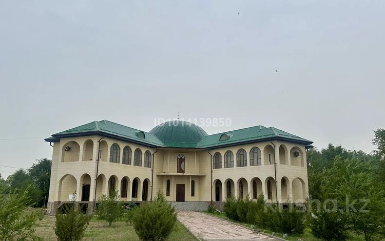 Отдельный дом · 8 комнат · 1000 м² · 50 сот., Коктобе 19 за 1 млн ₸ в Кордае — фото 2