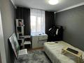 3-бөлмелі пәтер · 60 м² · 6/10 қабат, 2 ш/а. 285 — Братья Жубановых 285 рядом с Алтаем 1988 г. постройки кирпичный дом, бағасы: 21 млн ₸ в Актобе, мкр 8 — фото 3