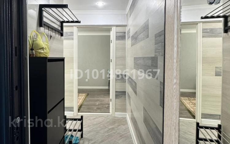 2-комнатная квартира · 45 м² · 3/5 этаж, Привокзальный 17 за 170 000 ₸ в Атырау, мкр Привокзальный-5 — фото 2