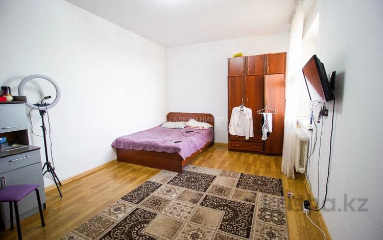1-комнатная квартира, 40 м², 2/5 этаж, 6 мкр 22 за 12.5 млн 〒 в Талдыкоргане — фото 2