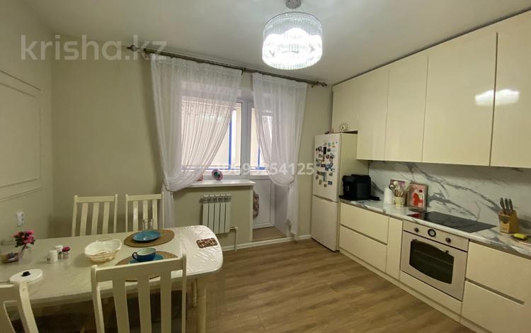 3-бөлмелі пәтер · 76 м² · 8/12 қабат, Карагацлы 47а — Срочно продам кв 3 ком қарагайлы, бағасы: 38.5 млн ₸ в Семее — фото 2