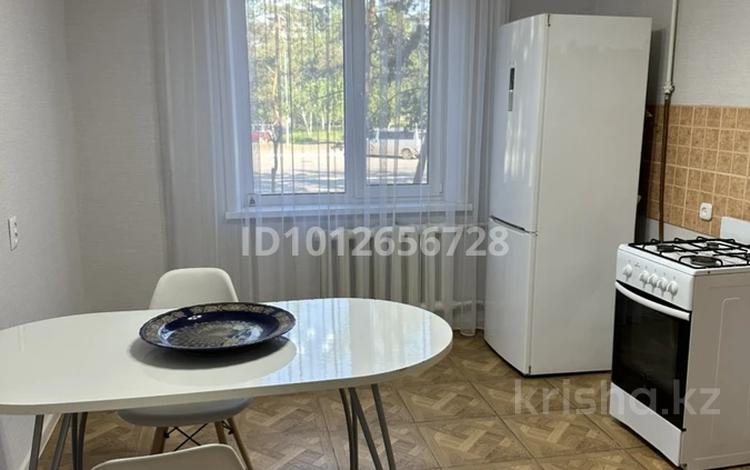 1-бөлмелі пәтер · 40 м² · 1/5 қабат, 8-й микрорайон, 8 5, бағасы: 150 000 ₸ в Костанае — фото 2
