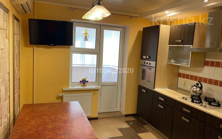 2-комнатная квартира · 68.4 м² · 1/10 этаж, мкр Кунаева 67/1 за 27.5 млн ₸ в Уральске — фото 4
