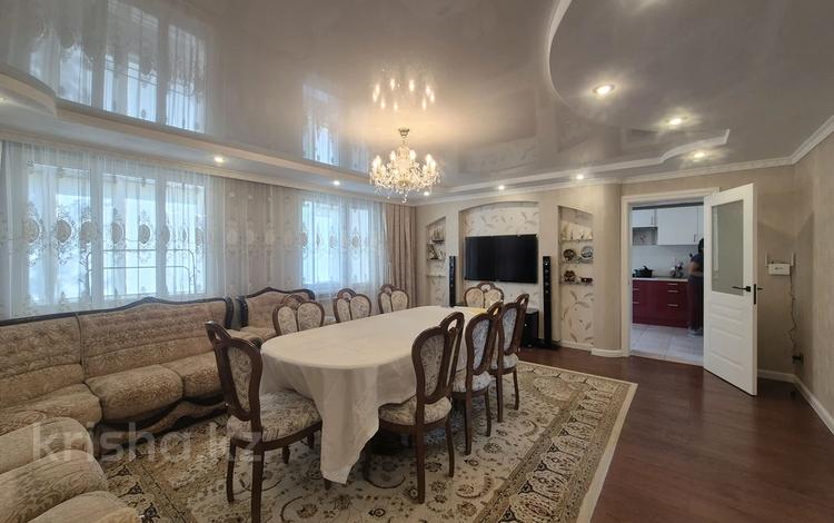 4-комнатная квартира · 118.6 м² · 6/9 этаж, проспект Сатпаева 4 за 85 млн ₸ в Усть-Каменогорске — фото 23