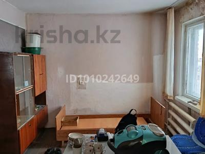 1-комнатная квартира · 32 м² · 5/5 этаж, Микрарайон 1 б 7 — Парк за 2.2 млн 〒 в 