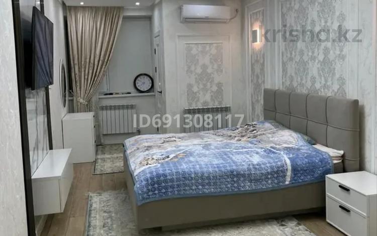 1-комнатная квартира, 43.9 м², 1/2 этаж посуточно, Батырбекова 26 за 15 000 〒 в Туркестане — фото 19