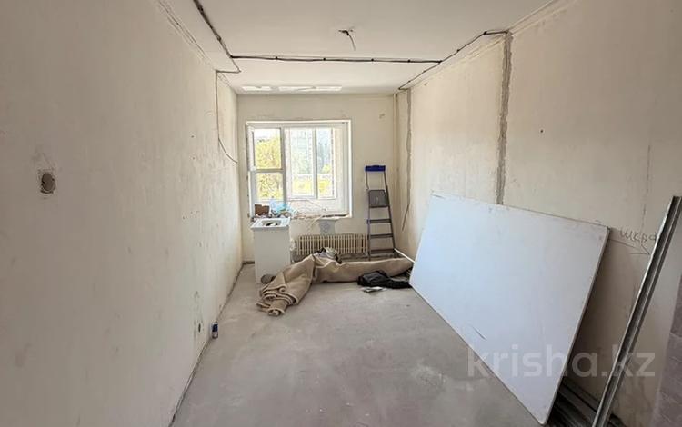 2-комнатная квартира · 54 м² · 2/9 этаж, 12-й мкр 20 за 10.5 млн ₸ в Актау — фото 2