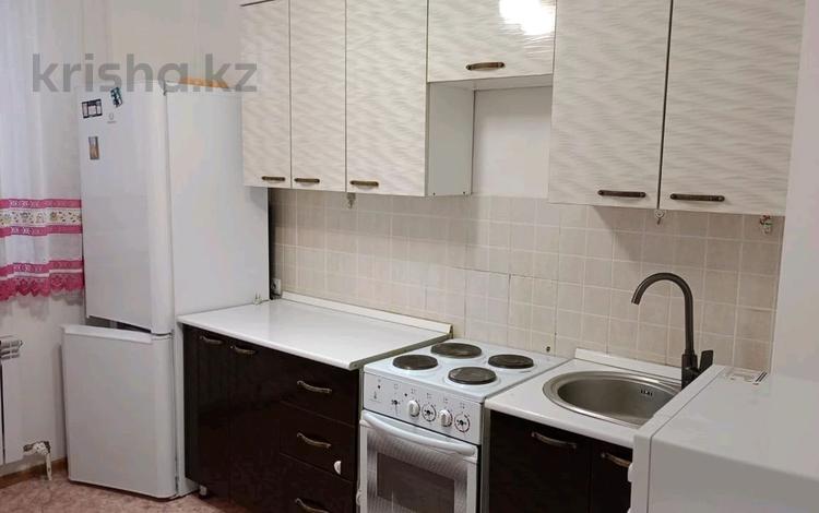 3-комнатная квартира · 77 м² · 3/15 этаж, Айнаколь 56 за 240 000 ₸ в Астане, Алматы р-н — фото 2