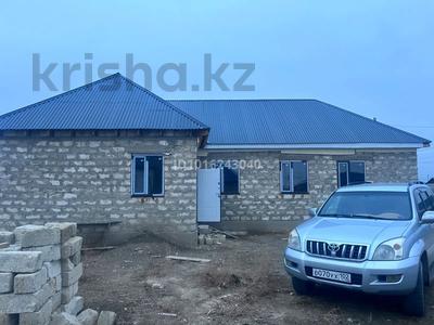 Жеке үй · 2 бөлме · 90 м² · 8 жүзд., мкр Аксай-2, 16, бағасы: 10 млн ₸ в Атырау