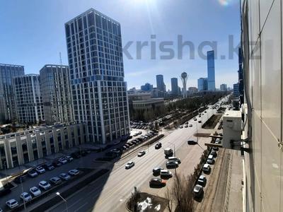 4-комнатная квартира · 120 м² · 8/10 этаж, Сарайшык 34 — Сарайшык - Акмешет - Д.Конаева за 59.5 млн 〒 в Астане, Есильский р-н