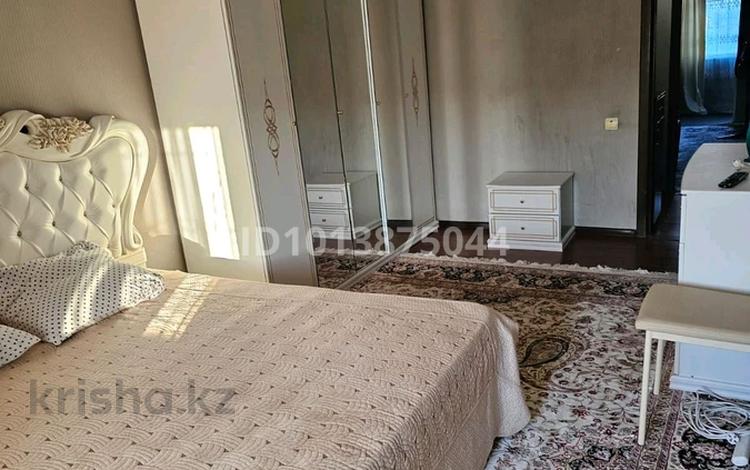 2-комнатная квартира · 56 м² · 2/5 этаж, 12-й мкр 17 за 200 000 ₸ в Актау — фото 2