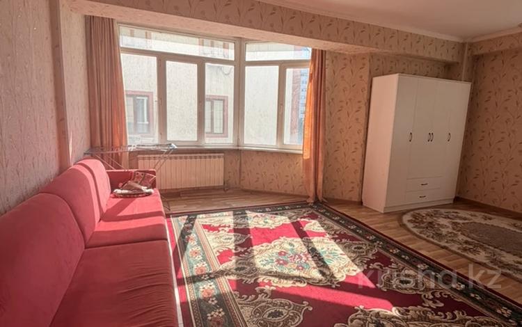 3-бөлмелі пәтер · 113 м² · 2/9 қабат, Микрорайон Алтын Ауыл 10, бағасы: 35 млн ₸ в Каскелене — фото 2